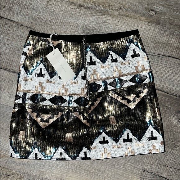 LUSH Sequin Mini Skirt - Geometric Design, Party Wear, NWT - Picture 2 of 11
